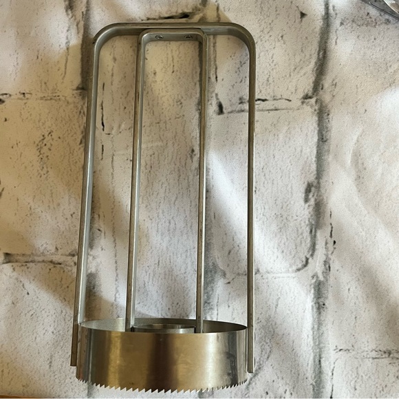 Vntge Pineapple Cutter Aluminum Handle Stainless Steel Base Duel Biscuit Cutter - Picture 2 of 7